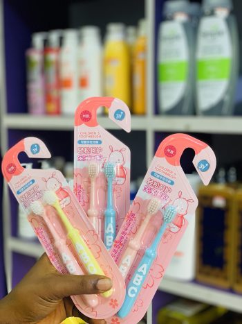 Kiddies toothbrush (1-3)  years
